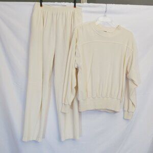 LizSport winter white velour pant set M/L